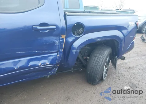 2024 Toyota Tacoma Trd Sport z USA, uszkodzony, nr VIN 3TMLB5JN1RM049720